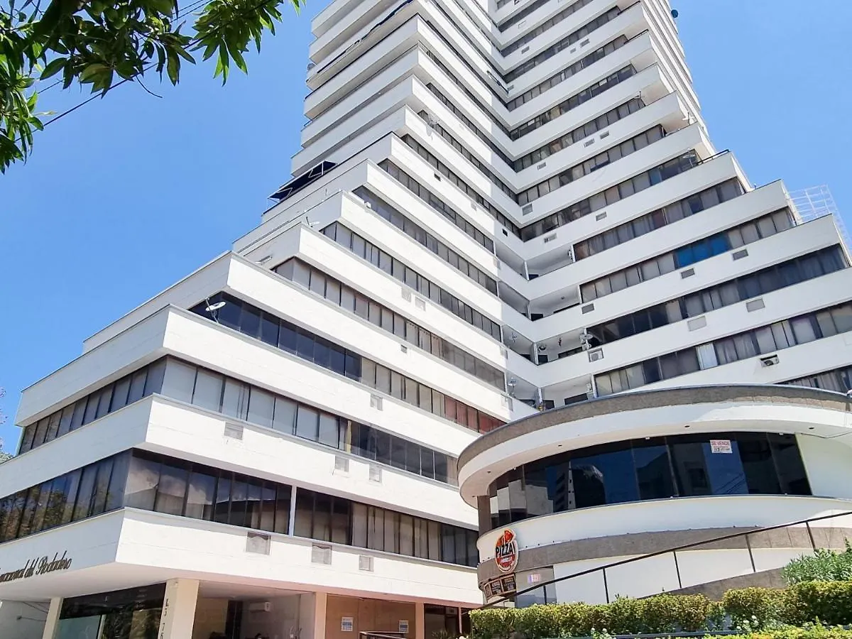 Apartamentos internacional Rodadero con piscina - Bedviajes Santa Marta